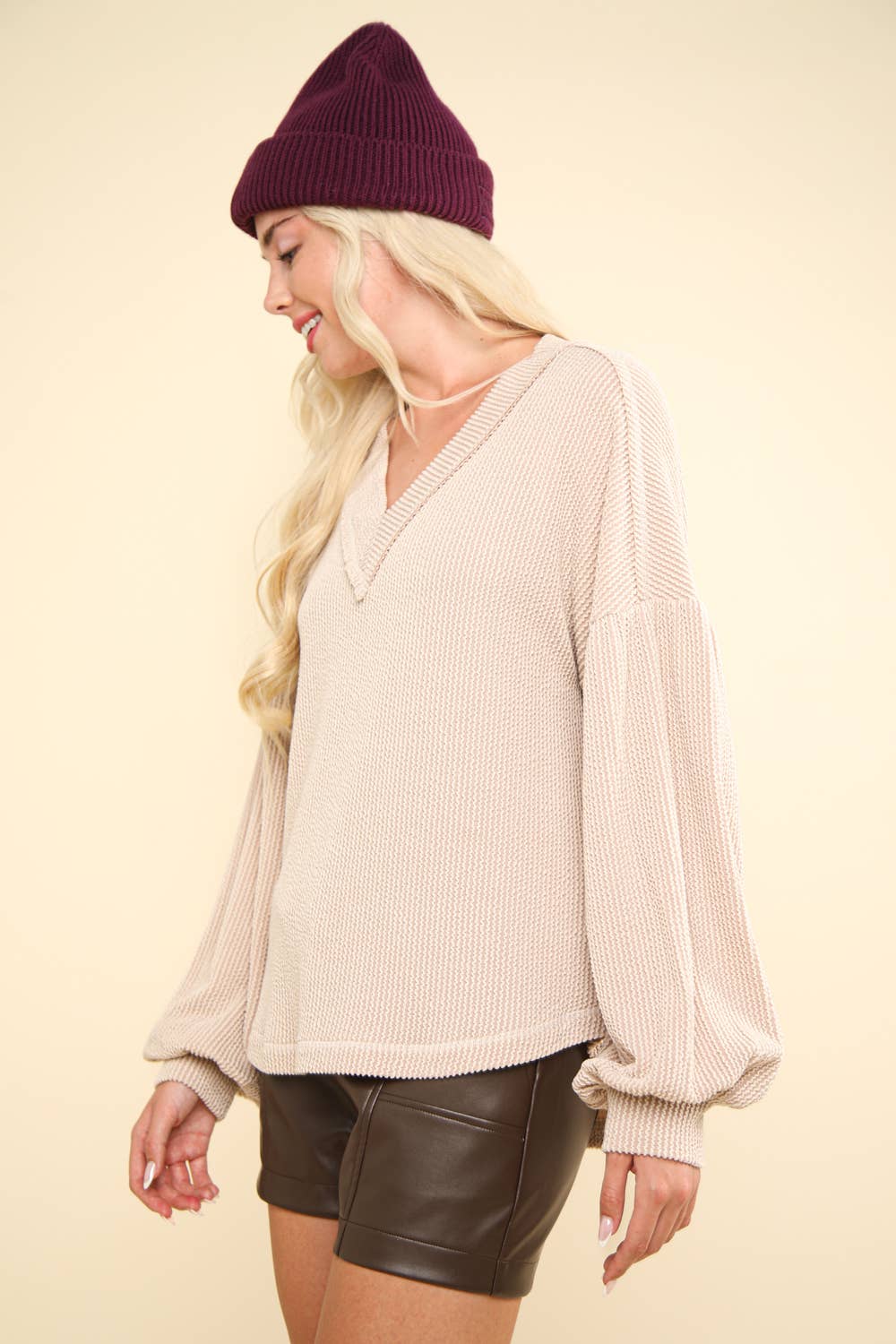 Two Tone Otto Ribbed V-Neck Oversized Knit Top: OATMEAL