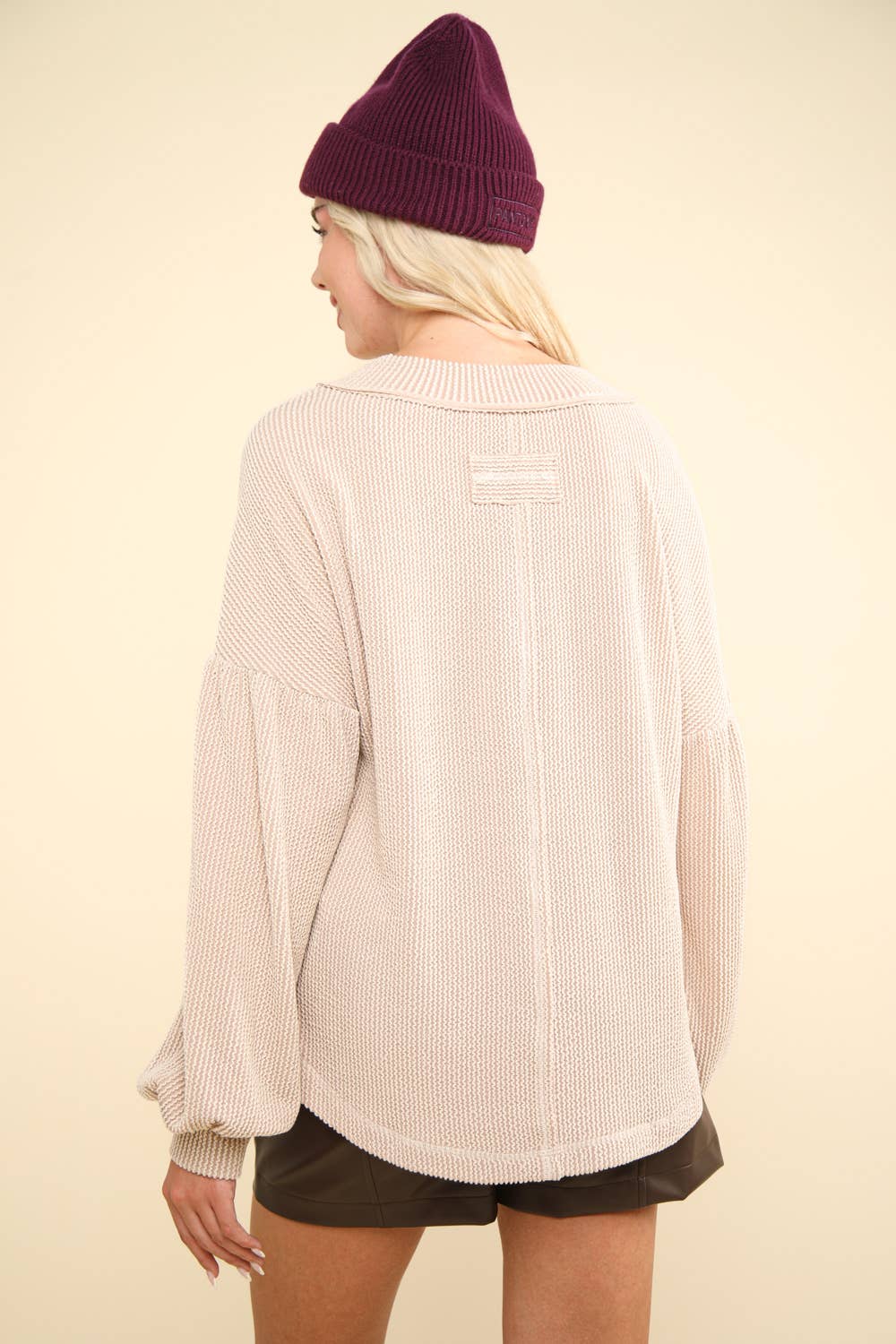 Two Tone Otto Ribbed V-Neck Oversized Knit Top: OATMEAL