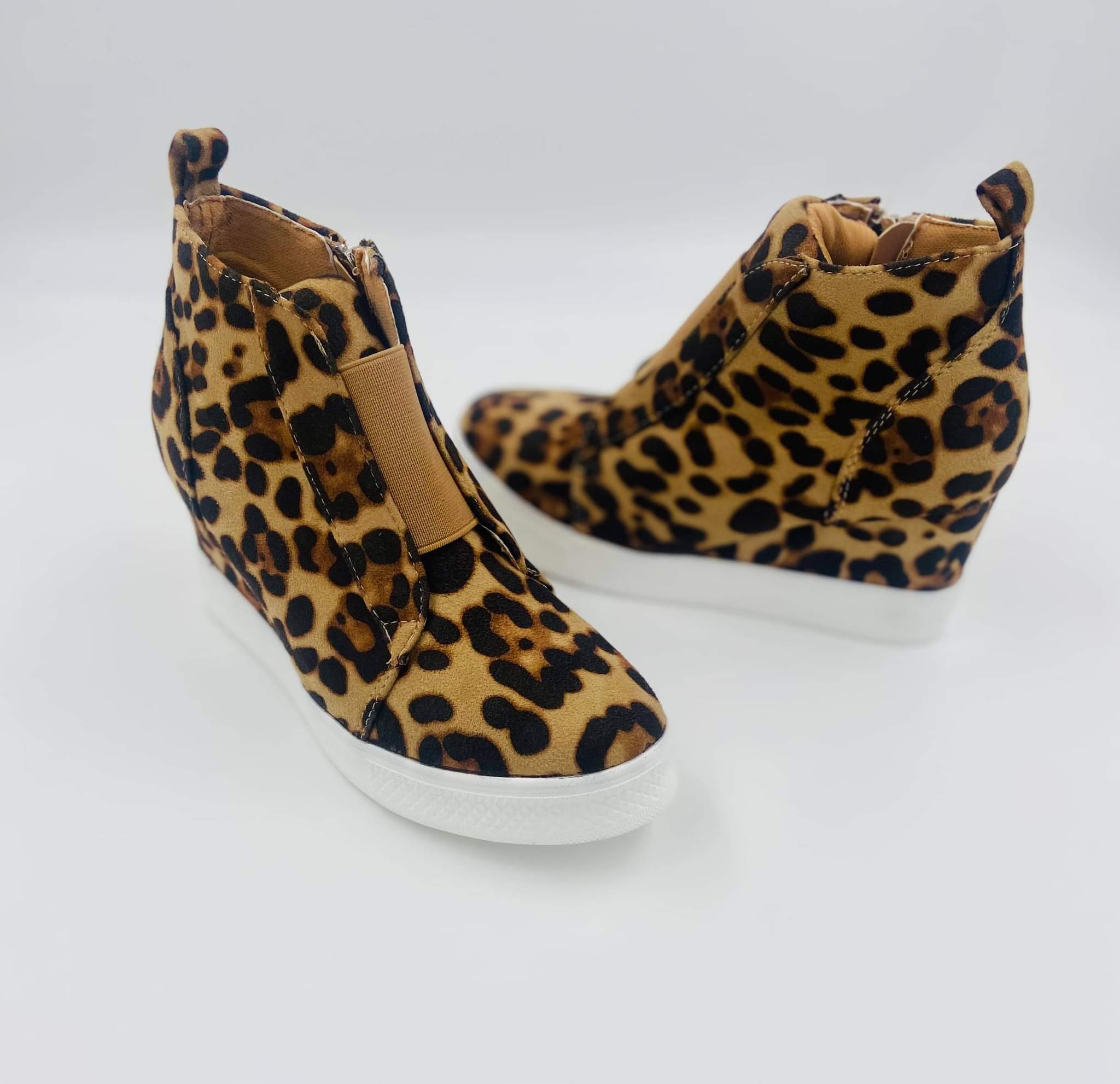 Leopard Print Wedge - Gals and Dogs Boutique Limited