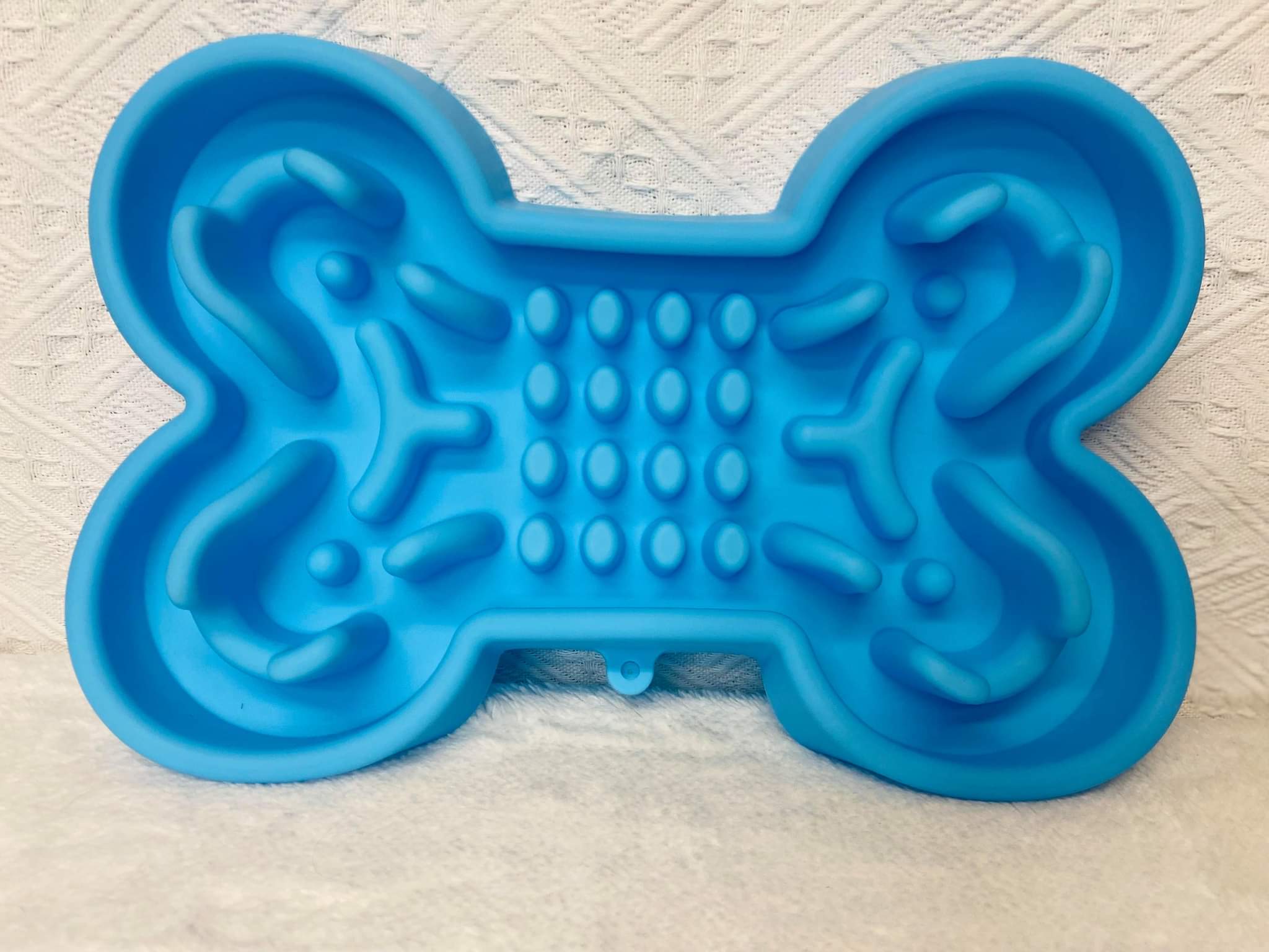 BPA Free Silicone Flexible Slow Feeder Bone Shaped Dog Bowl - Gals and Dogs Boutique Limited